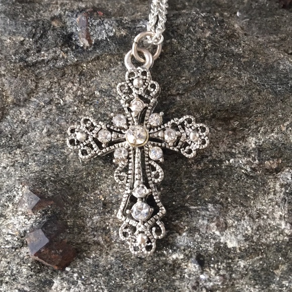 Lovely Little Cross - Picture 2 of 8